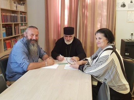 ძ ა ლ ა ე რ თ ო ბ ა შ ი ა !