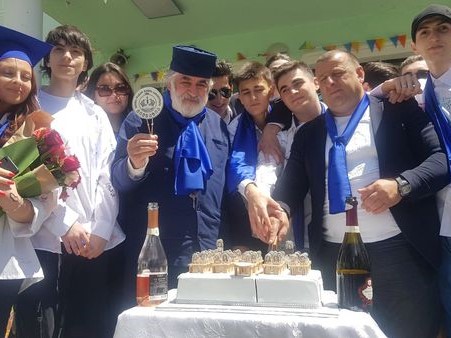 წმიდა თამარ მეფის სახელობის გიმნაზიაში კურსდამთავრებულთა "ბოლო ზარის" ზეიმი