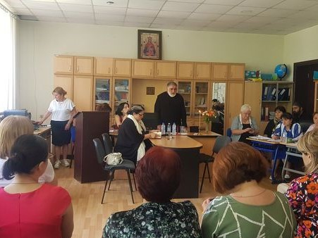 წმიდა თამარ მეფის სახელობის გიმნაზიაში პედაგოგიური საბჭოს სხდომა გაიმართა